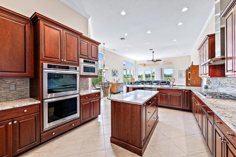 Single Family Residence in Jupiter FL 160 Partisan Court Ct 6.jpg