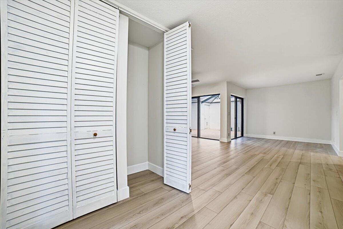 4846 NW 22ND Street 4160