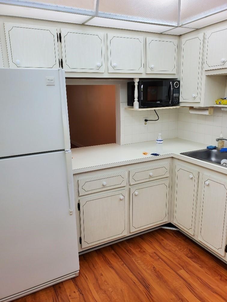 ORIOLE GOLF & TENNIS CLUB - Residential Lease