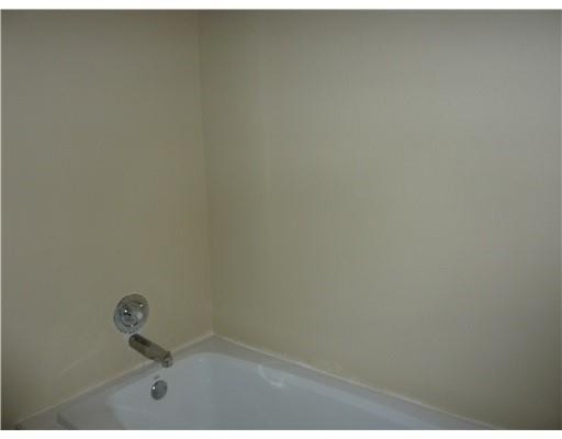 TOWNHOMES OF CAPRI ISLES - Residential