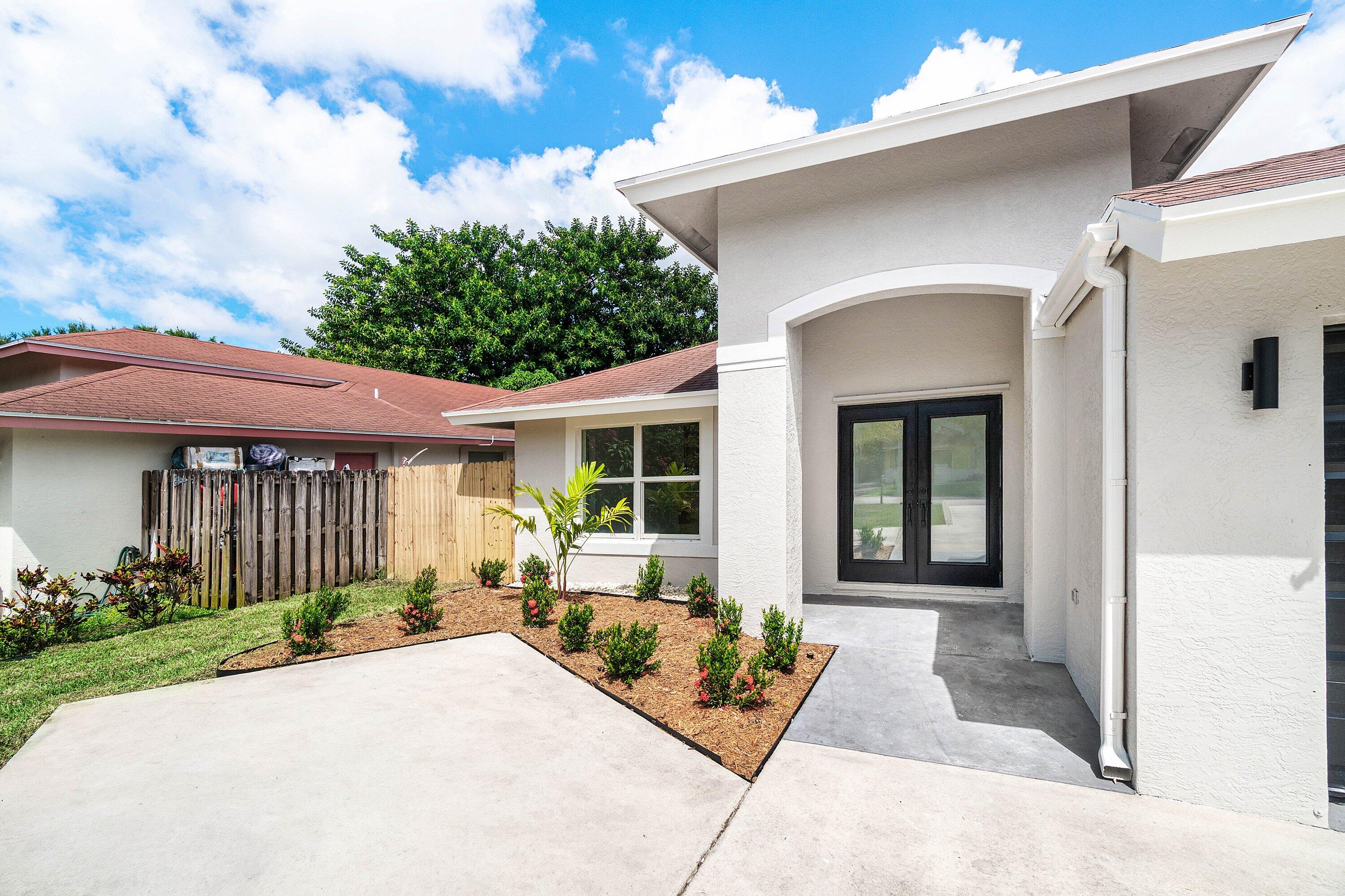 Properties | Stephanie Kaufman 4879 LINCOLN Road