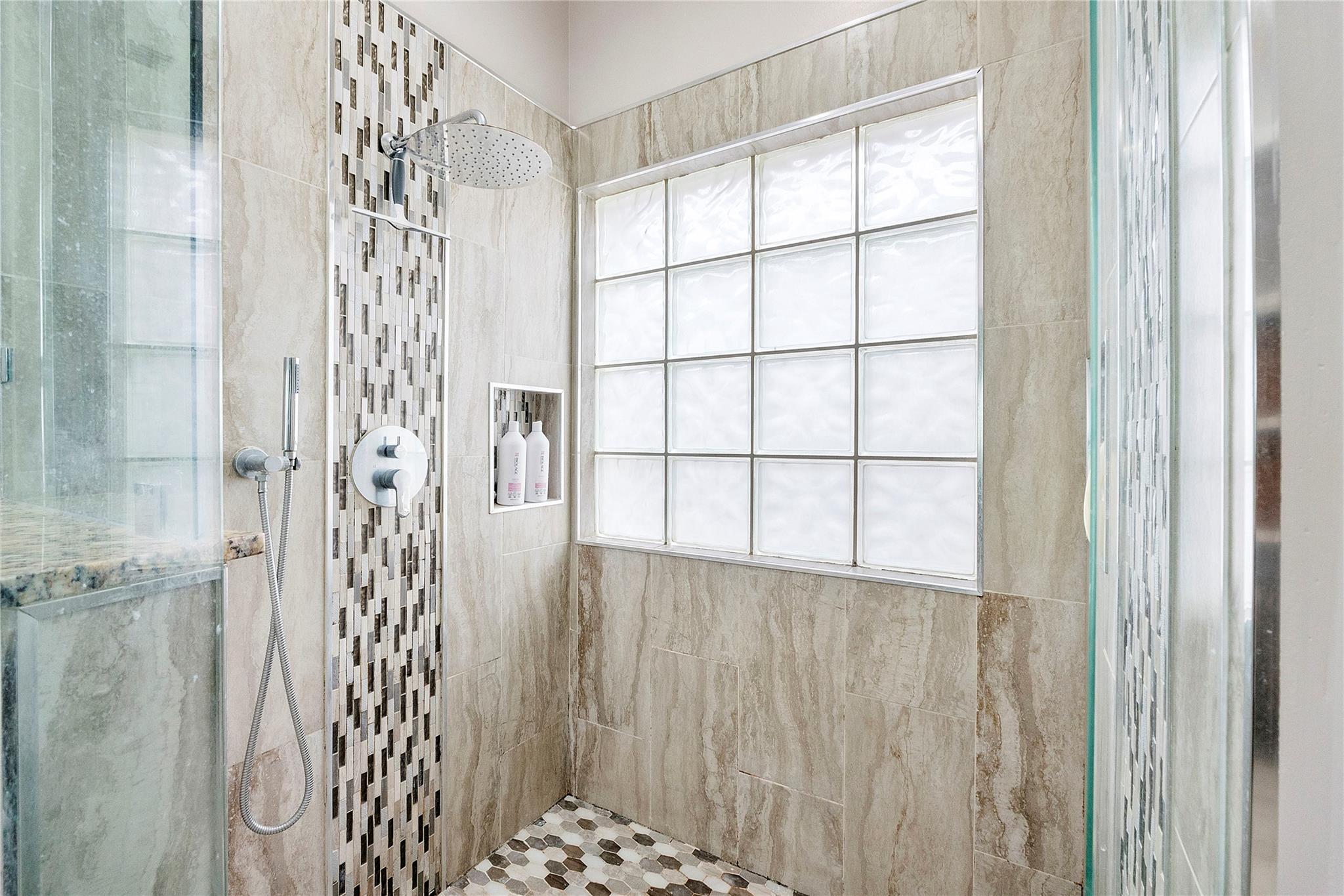 Cocobay 160-6 B - Residential