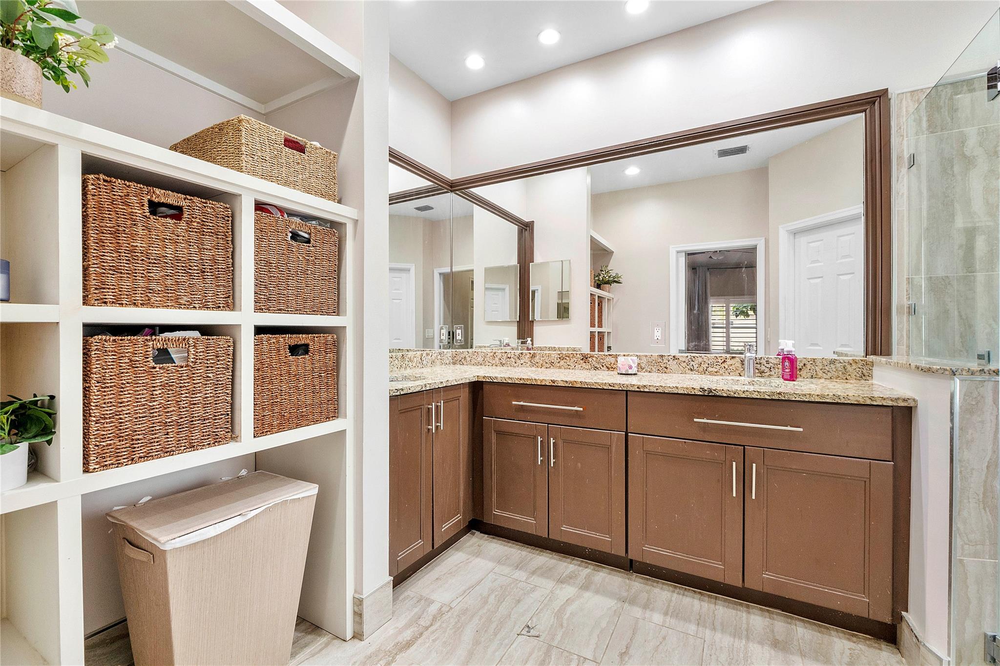 Cocobay 160-6 B - Residential