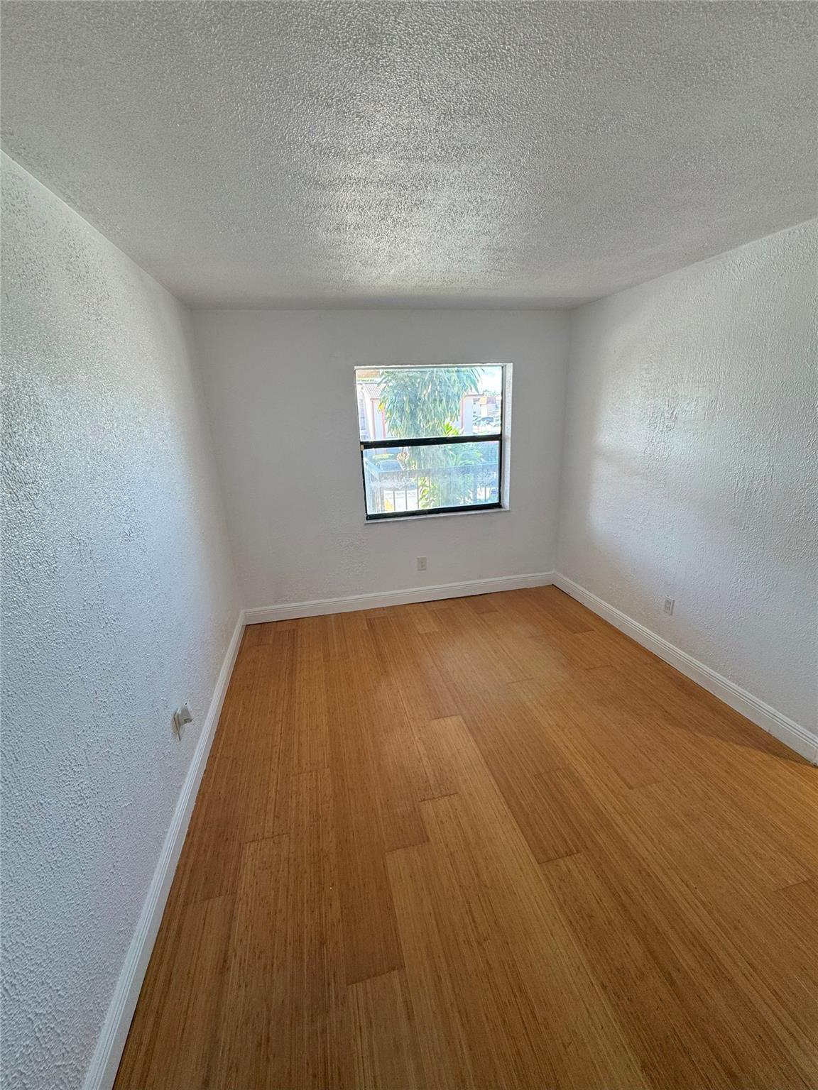 Monterey Condominum - Residential