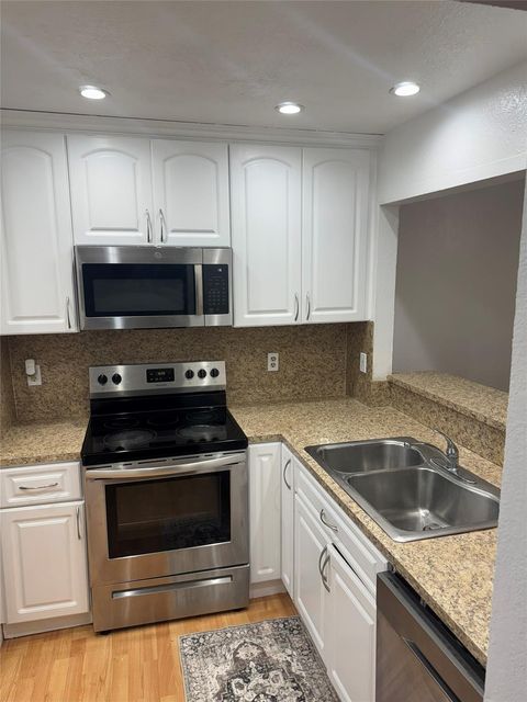 Condos 851 NE 209th Ter 202 Miami FL 33179