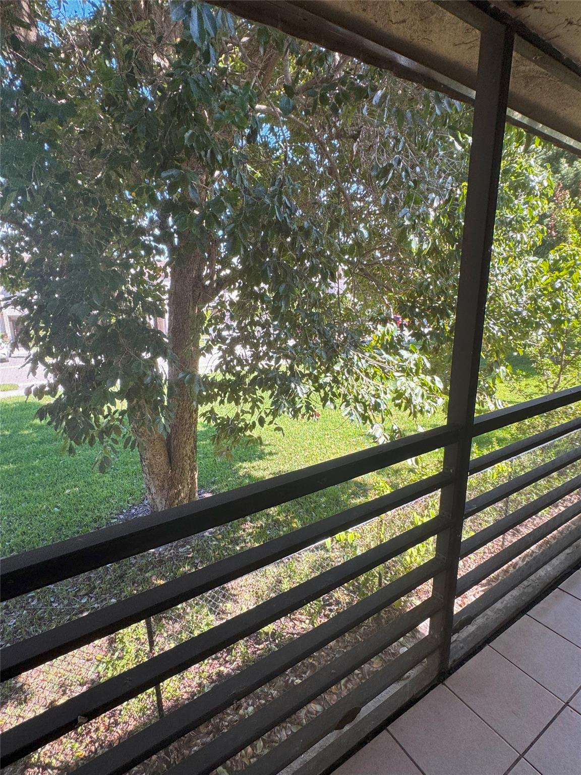 Monterey Condominum - Residential