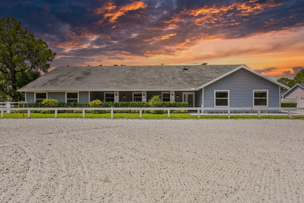 Photo of 1401 Pelham Road, Wellington, FL 33414 (MLS # B26058682)