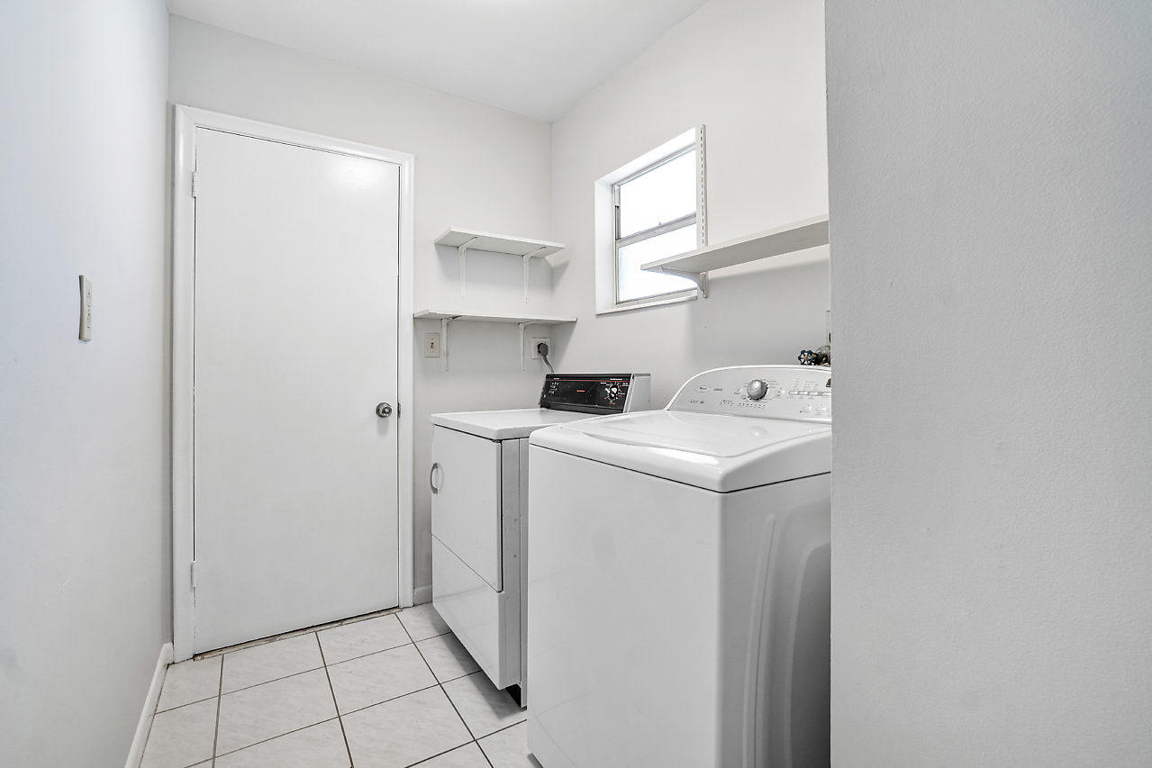 PALM BEACH GARDENS  Plat 6 - Residential