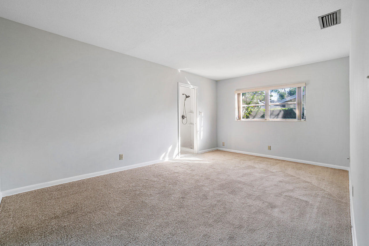 PALM BEACH GARDENS  Plat 6 - Residential