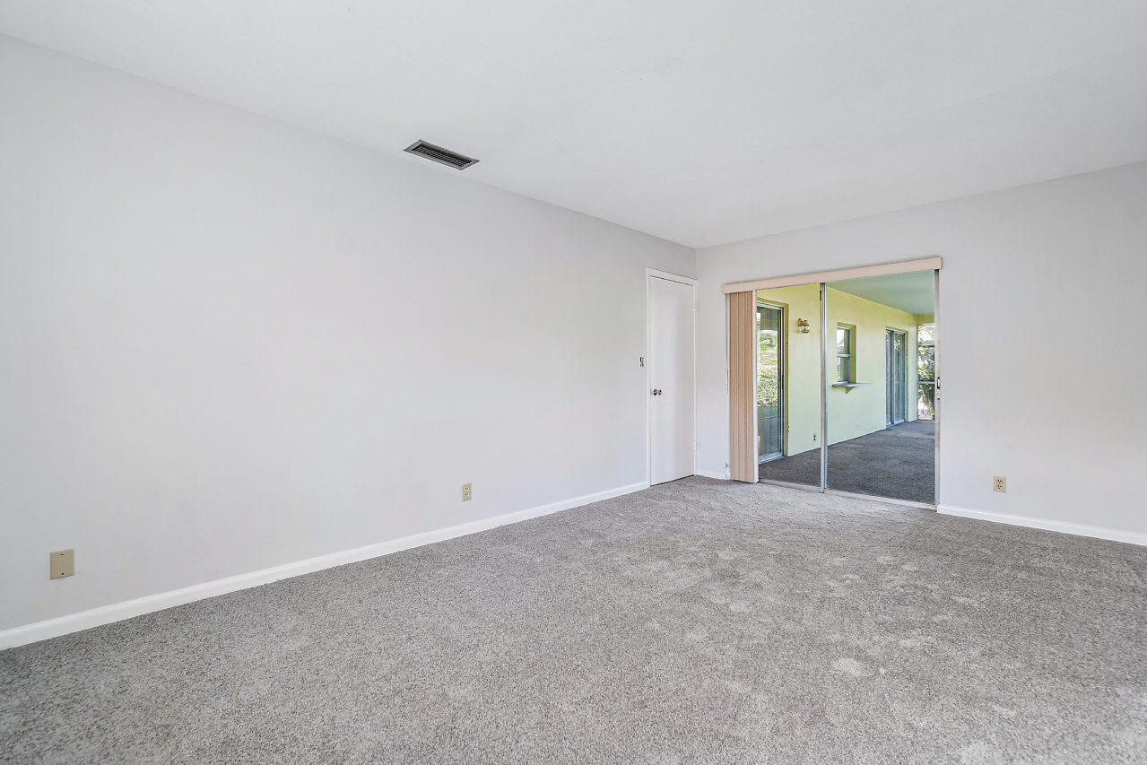 PALM BEACH GARDENS  Plat 6 - Residential