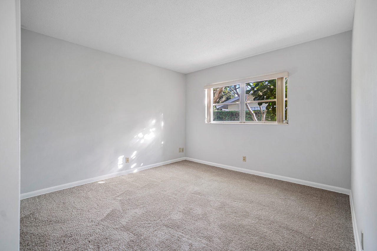 PALM BEACH GARDENS  Plat 6 - Residential