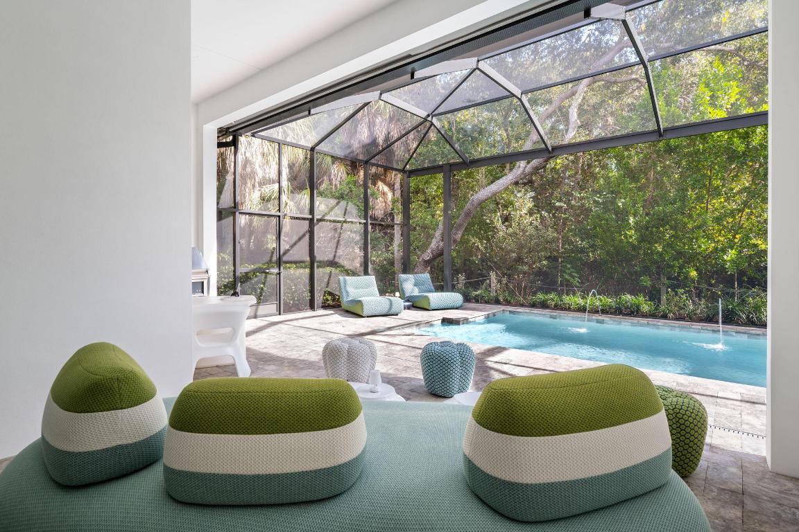 SEAGLASS P. D. - Residential