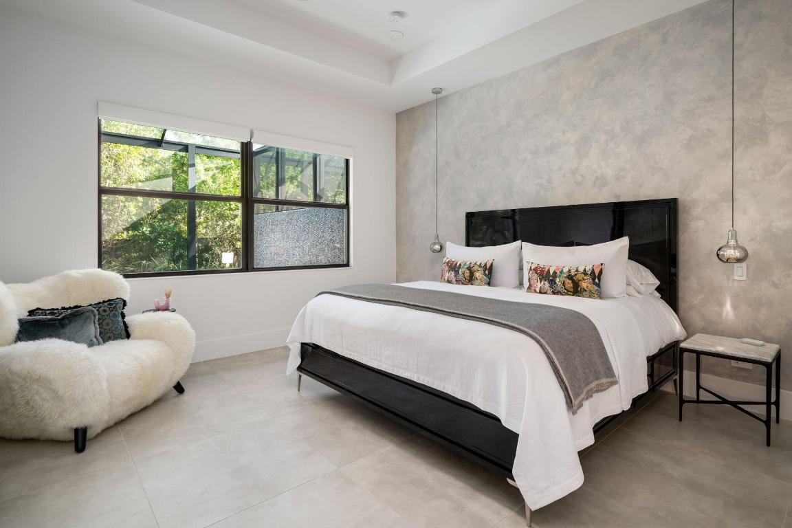 SEAGLASS P. D. - Residential