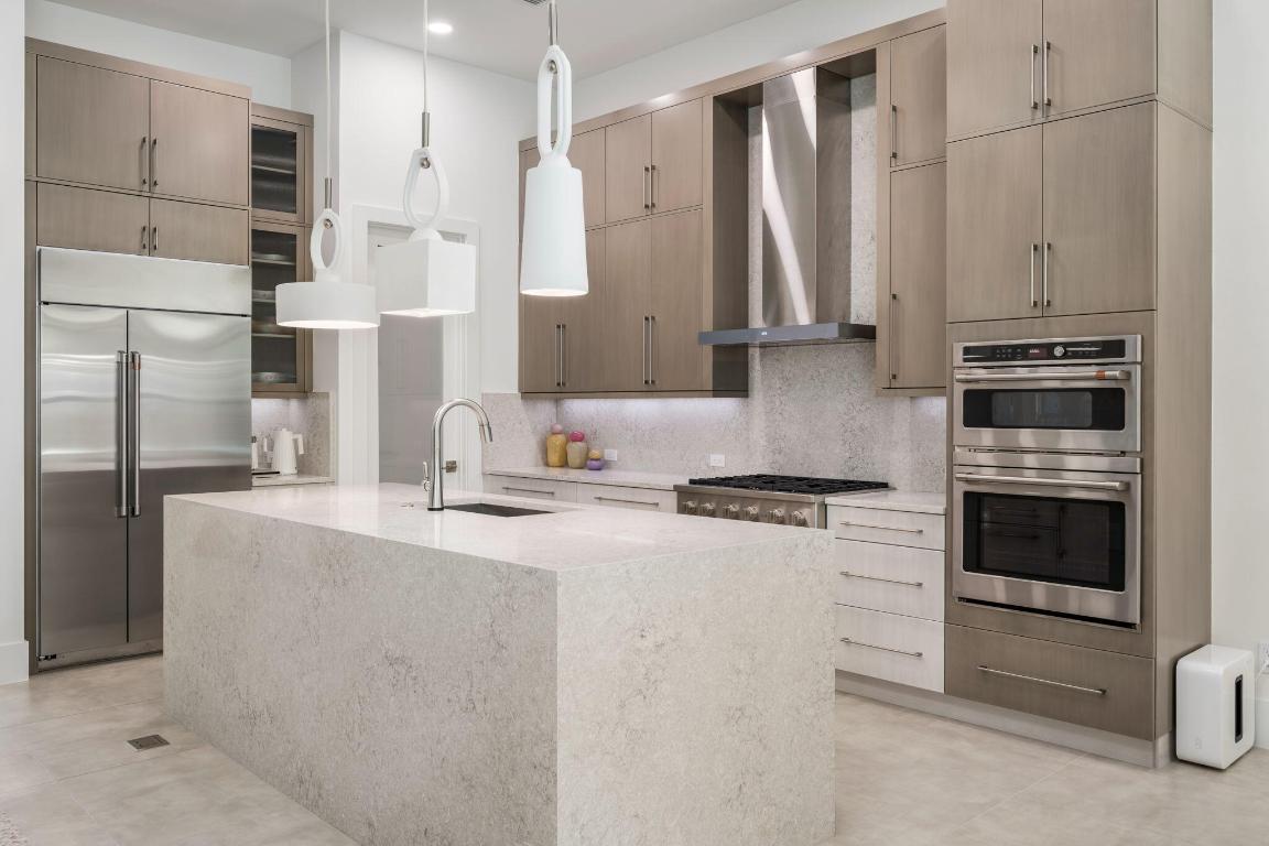 SEAGLASS P. D. - Residential