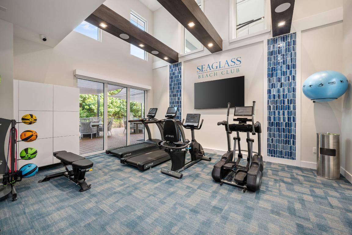 SEAGLASS P. D. - Residential