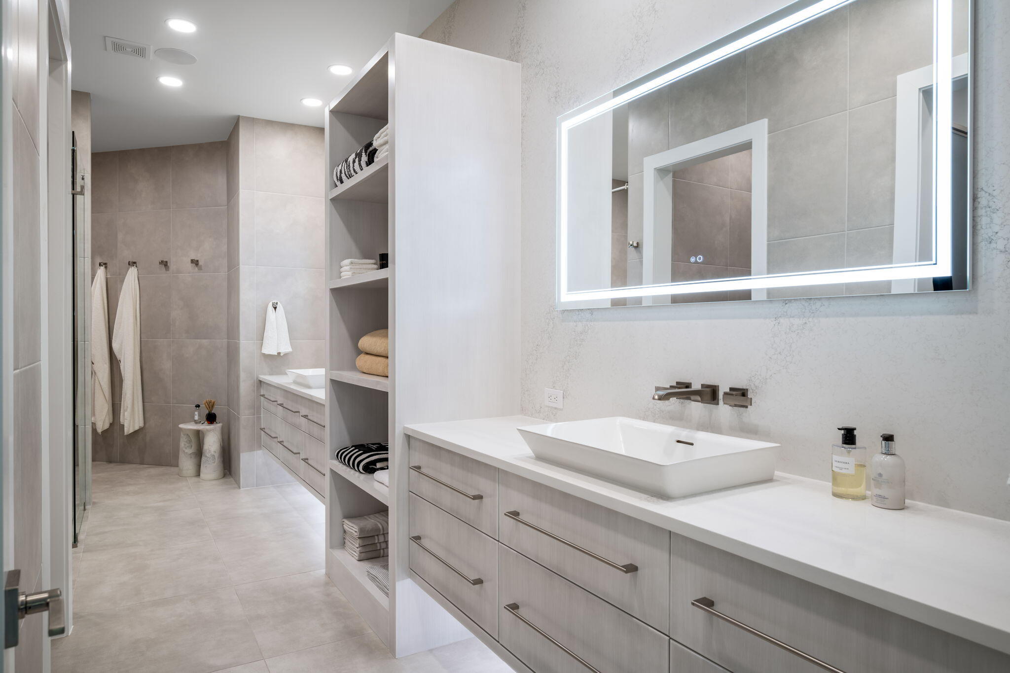 SEAGLASS P. D. - Residential