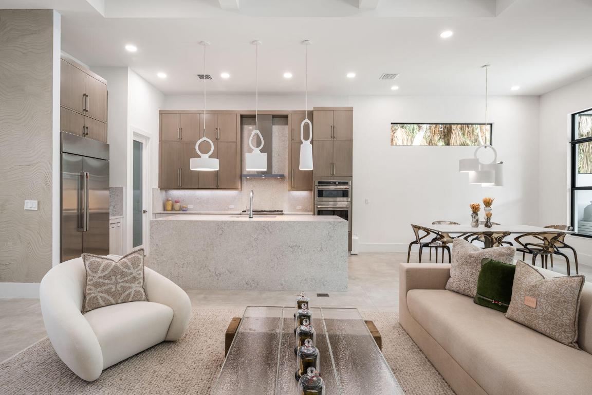 SEAGLASS P. D. - Residential