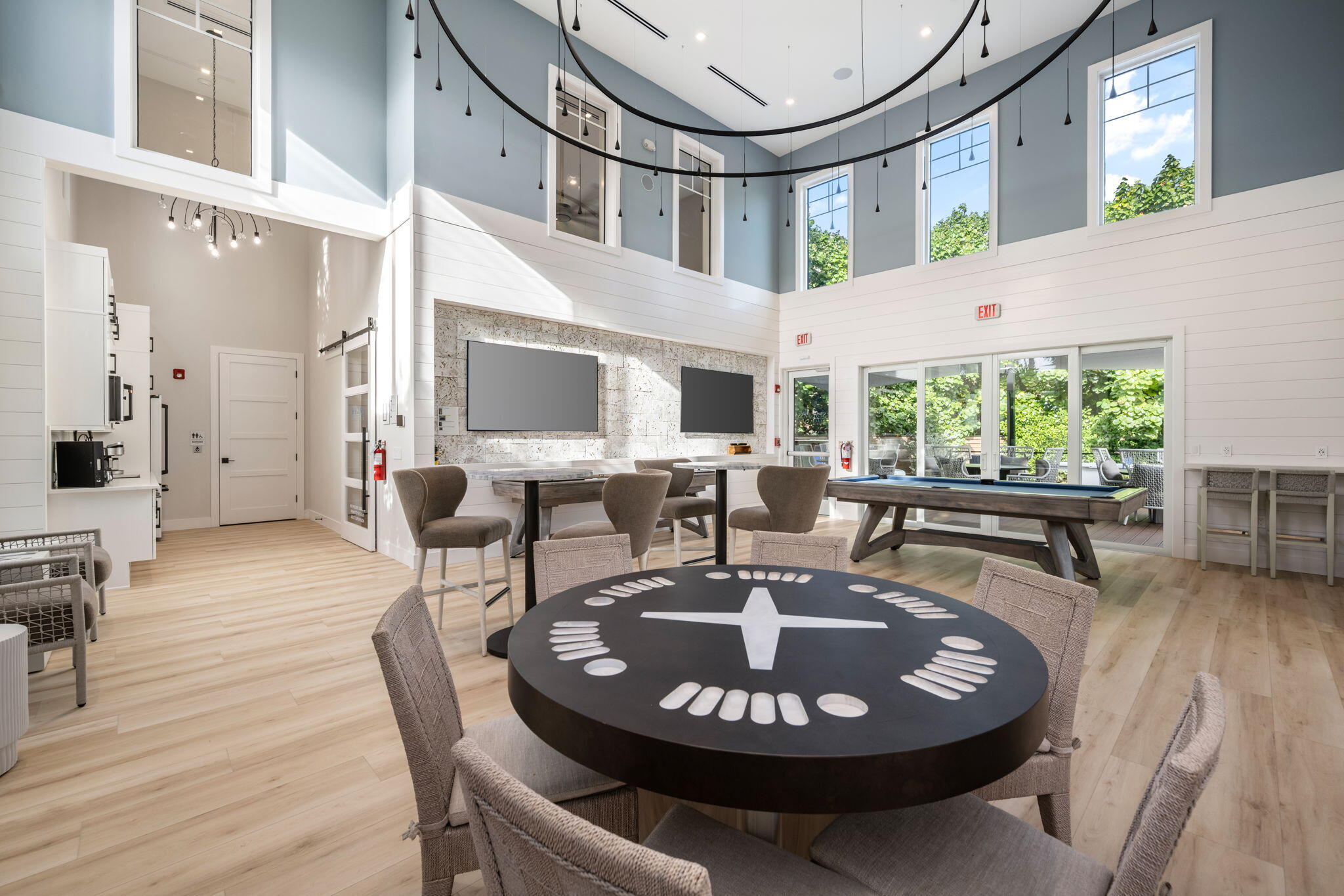 SEAGLASS P. D. - Residential