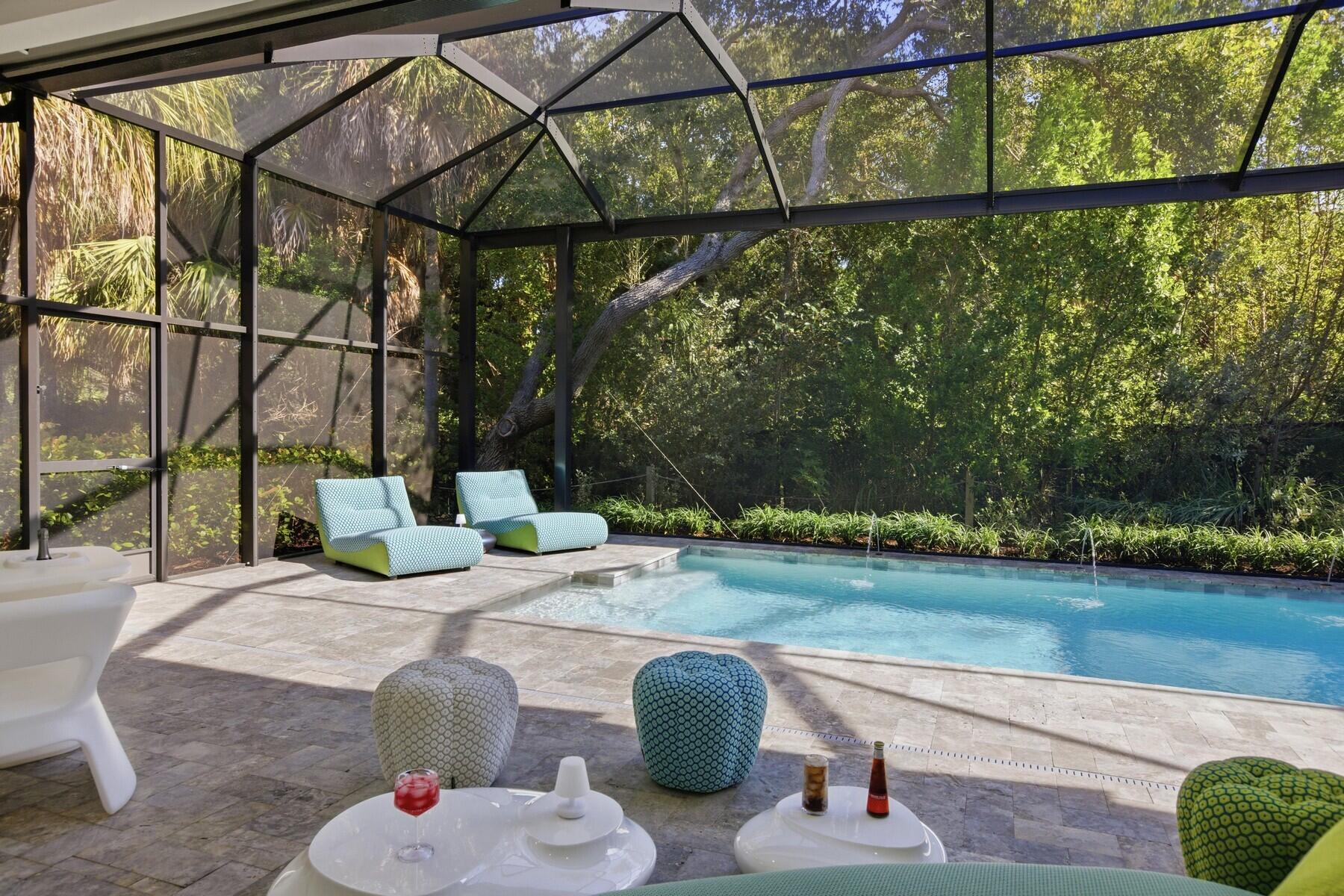 SEAGLASS P. D. - Residential