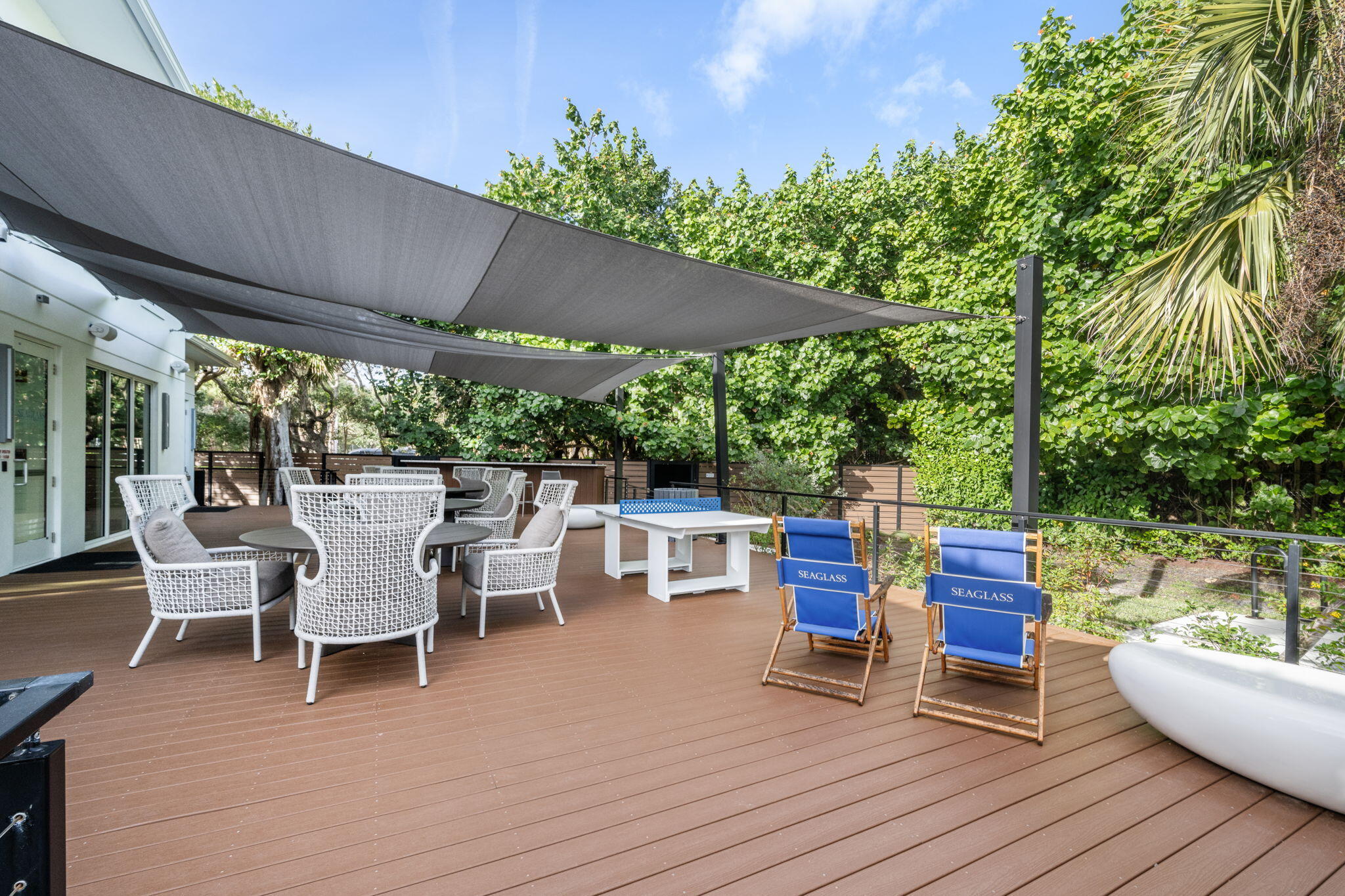 SEAGLASS P. D. - Residential