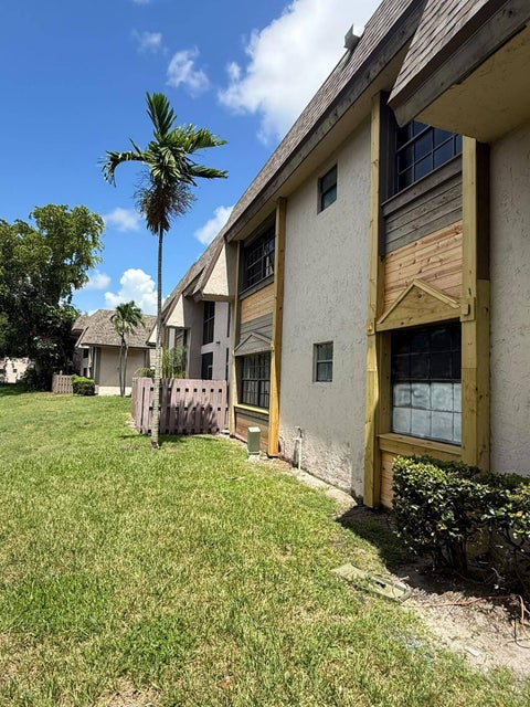 Photo of 3647 NW 94TH Avenue #4H, Sunrise, FL 33351 (MLS # B26060934)