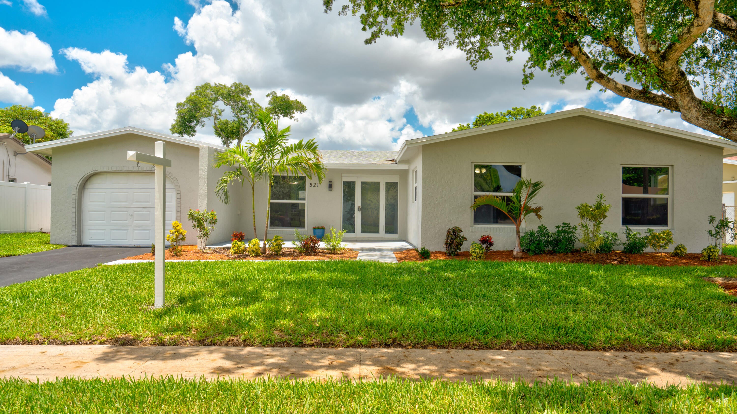 521 SW 63RD Terrace