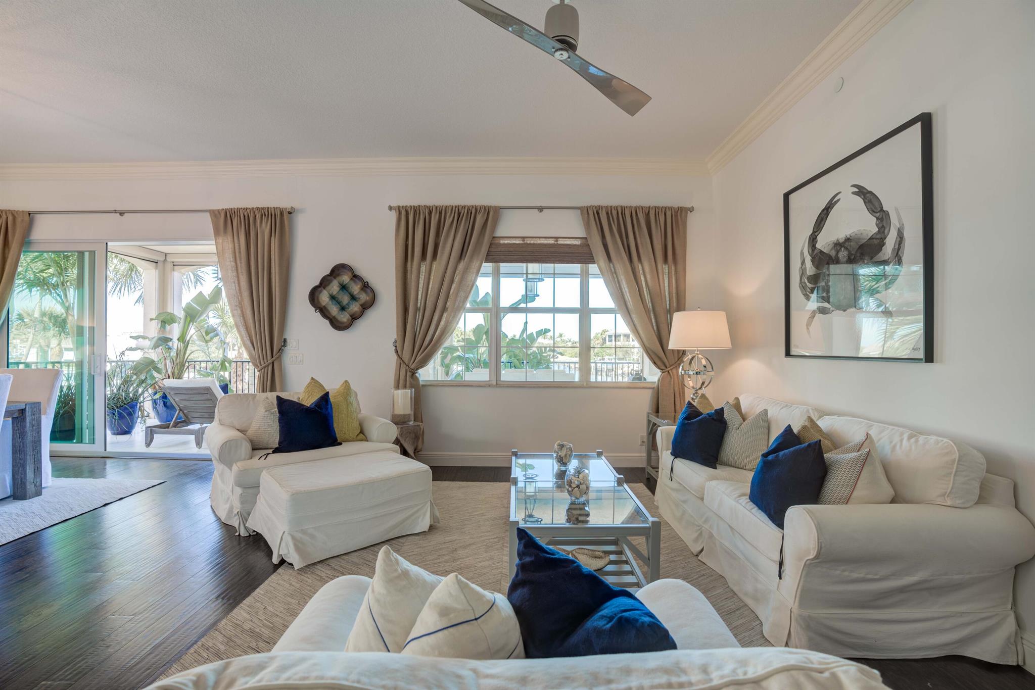 CARRIAGE HOMES AT FRENCHM - Residential