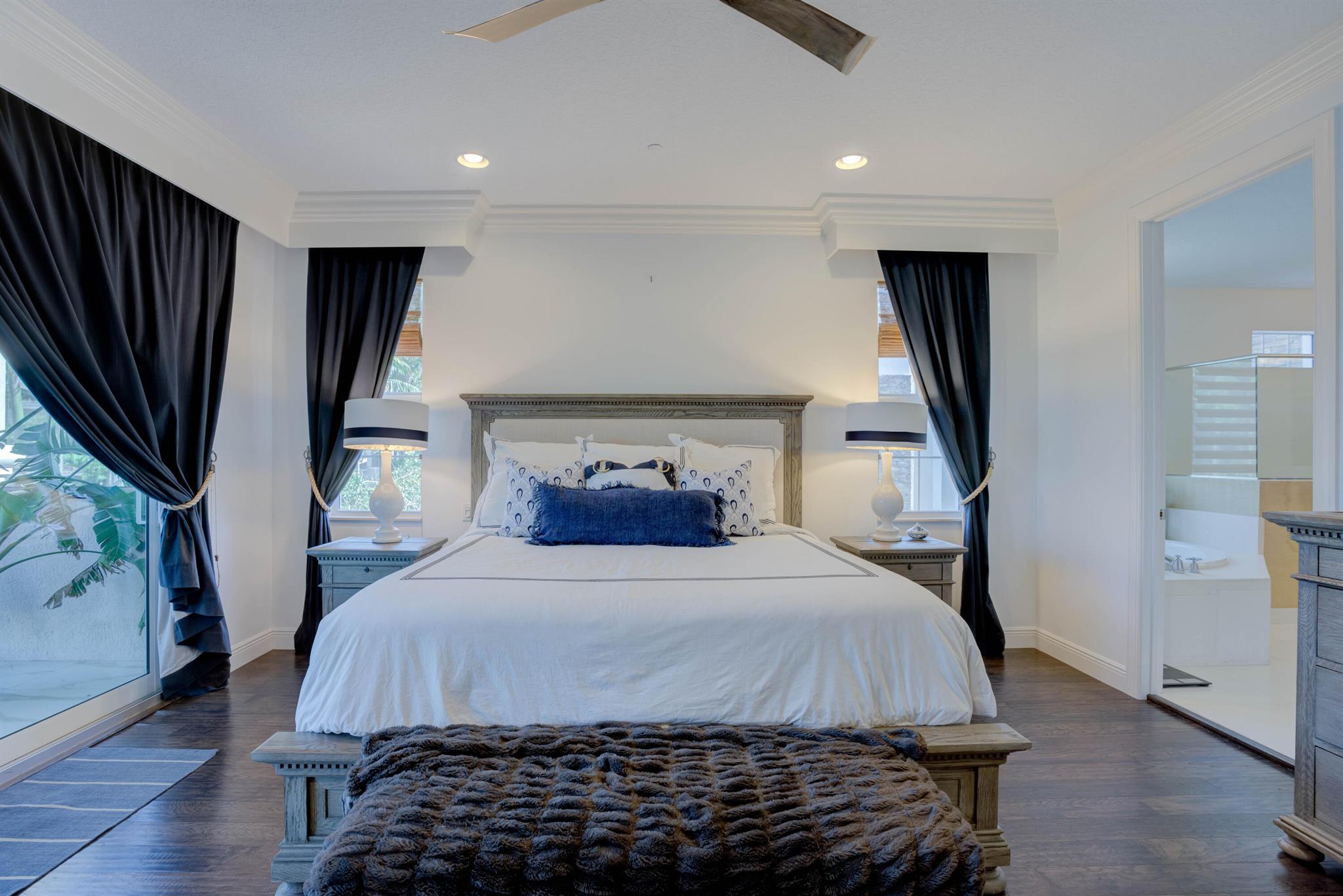 CARRIAGE HOMES AT FRENCHM - Residential