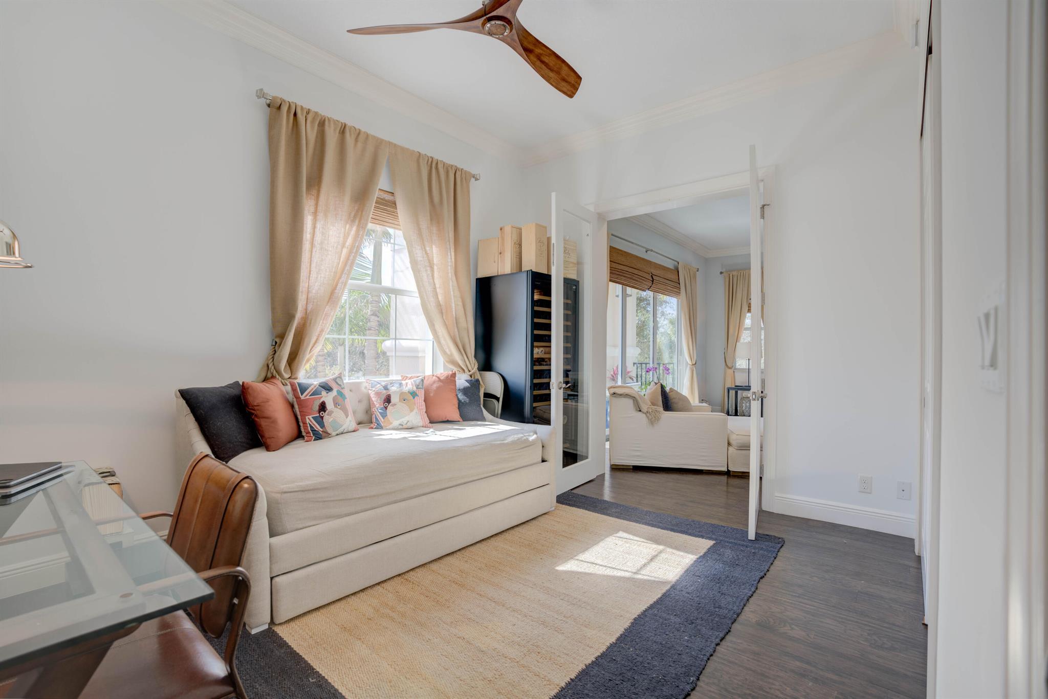 CARRIAGE HOMES AT FRENCHM - Residential