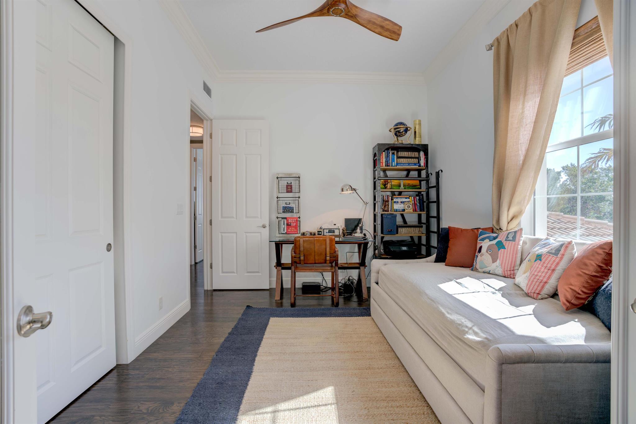 CARRIAGE HOMES AT FRENCHM - Residential