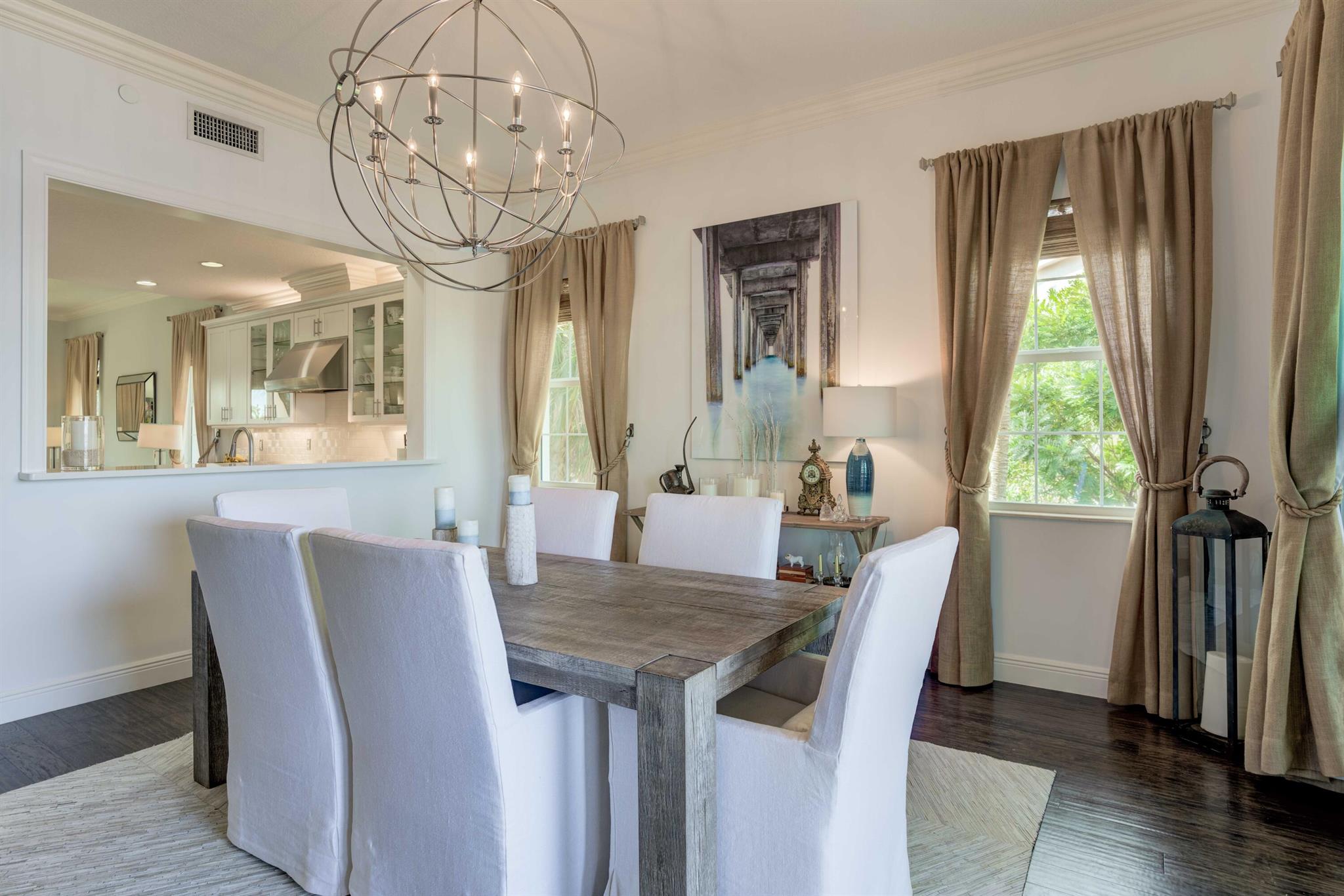 CARRIAGE HOMES AT FRENCHM - Residential