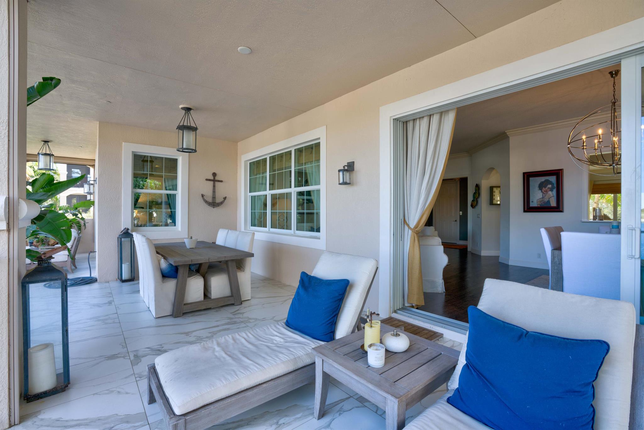 CARRIAGE HOMES AT FRENCHM - Residential