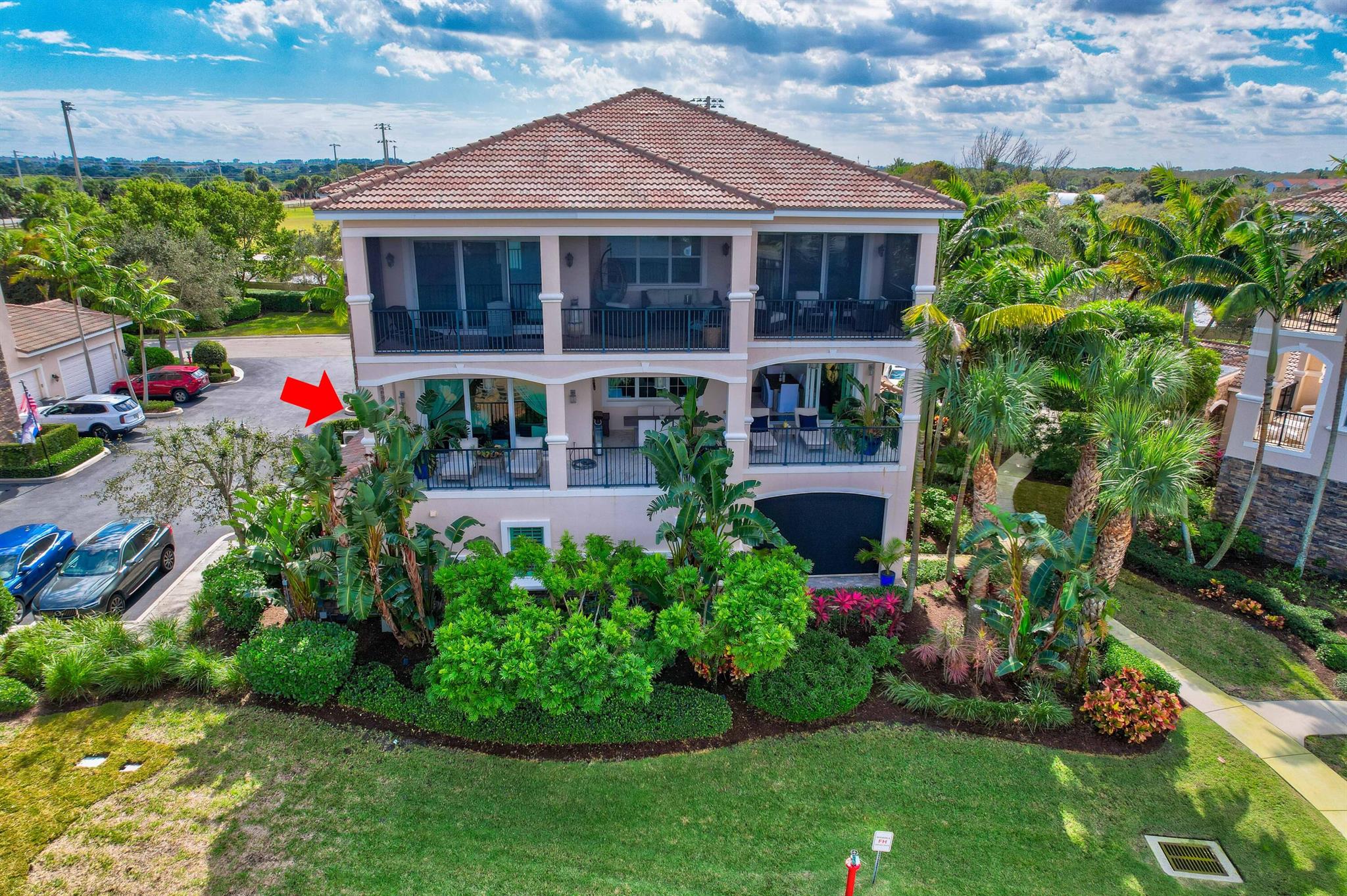 CARRIAGE HOMES AT FRENCHM - Residential