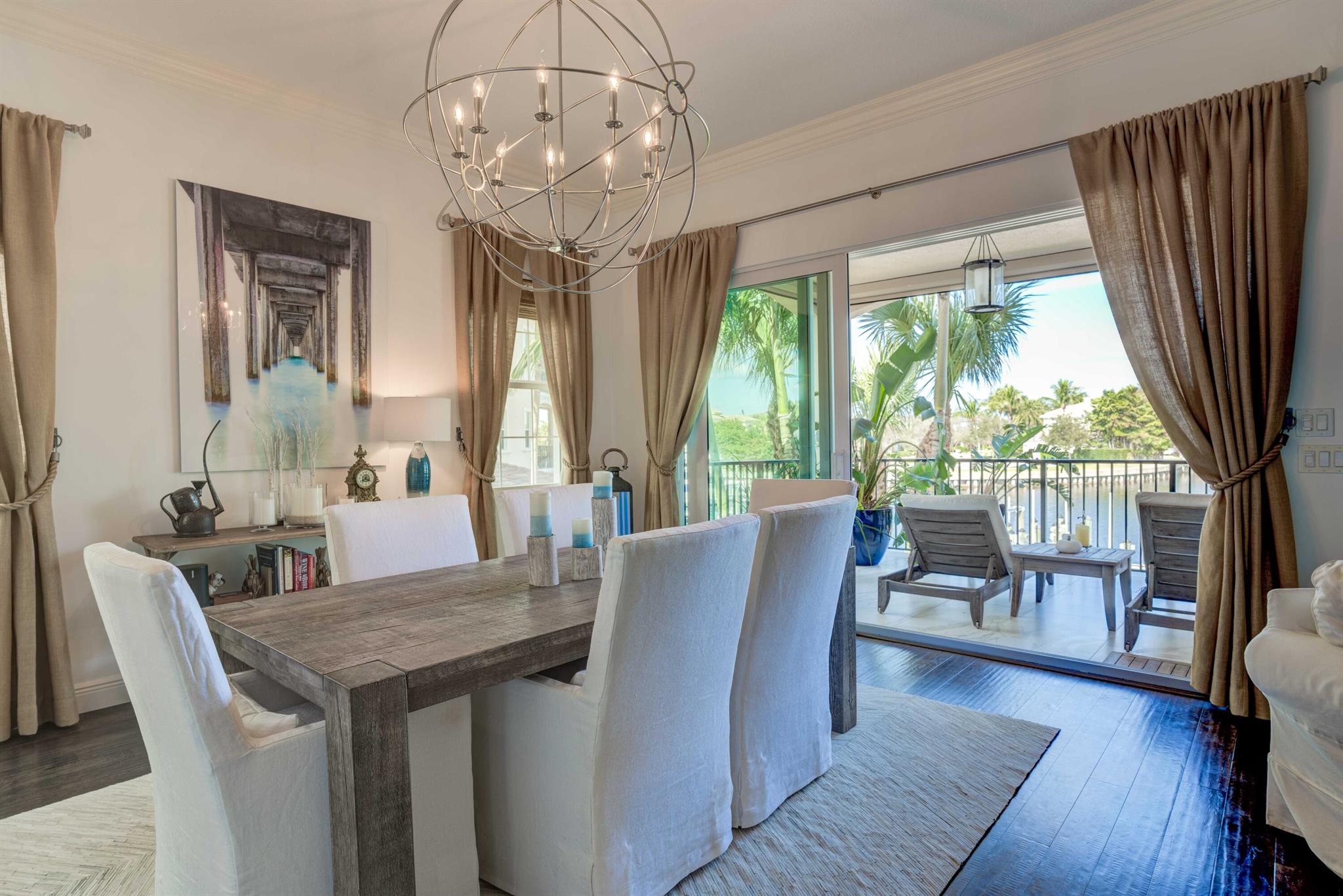 CARRIAGE HOMES AT FRENCHM - Residential