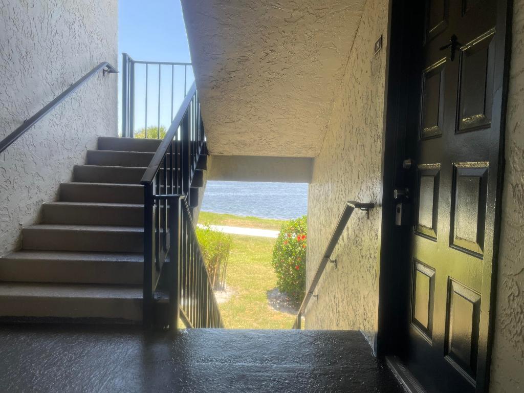 CLEAR LAKE CLUB CONDO - Residential Lease