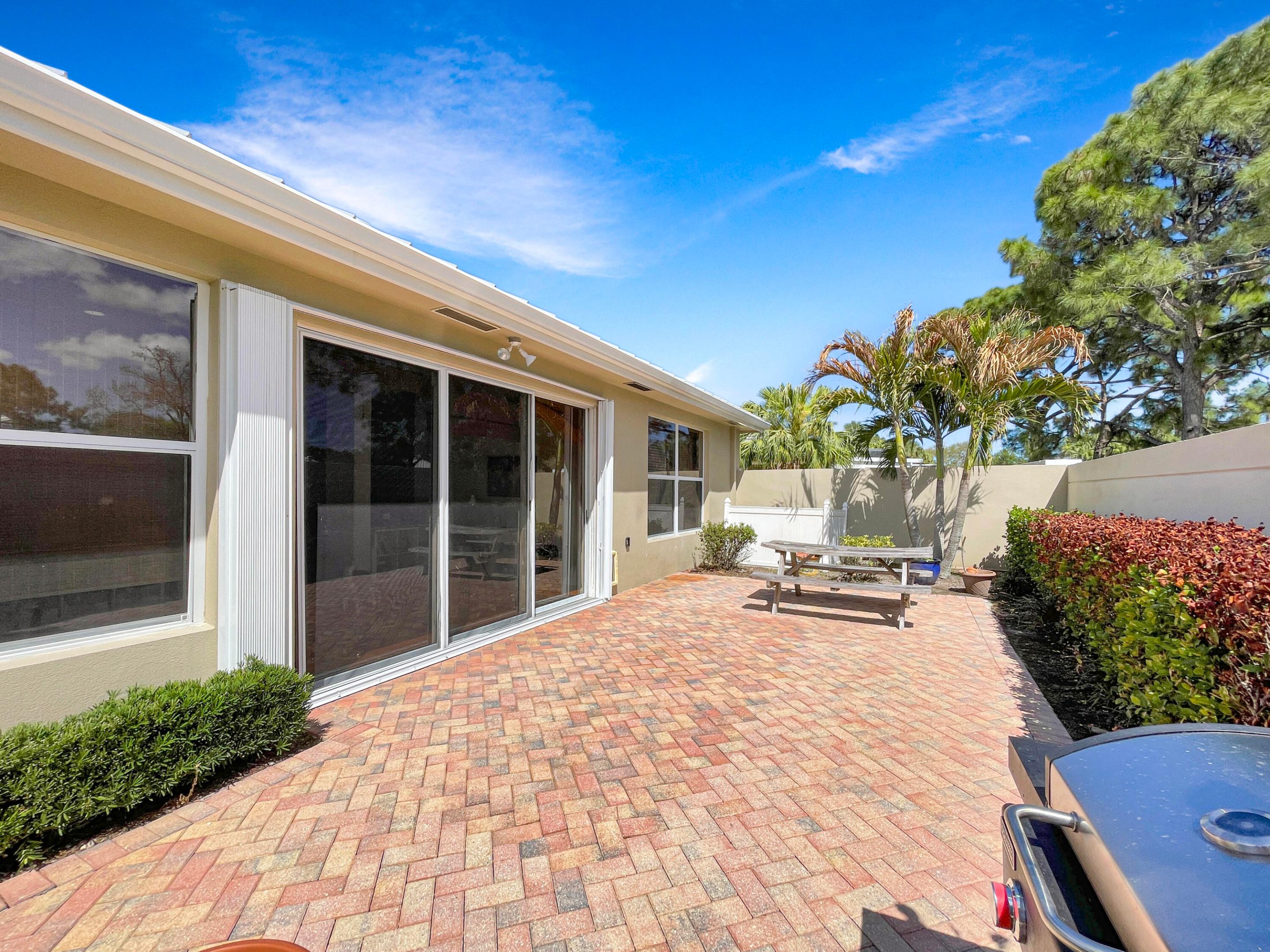 THE MEADOWS AT MARTIN DOWNS - Residential