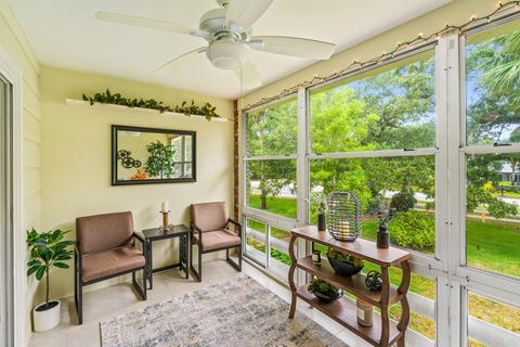 677 Royal Palm Boulevard 16 Vero Beach FL 32960