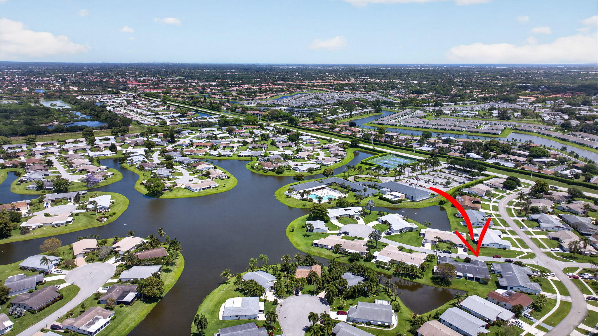 DELRAY VILLAS 4 - Residential