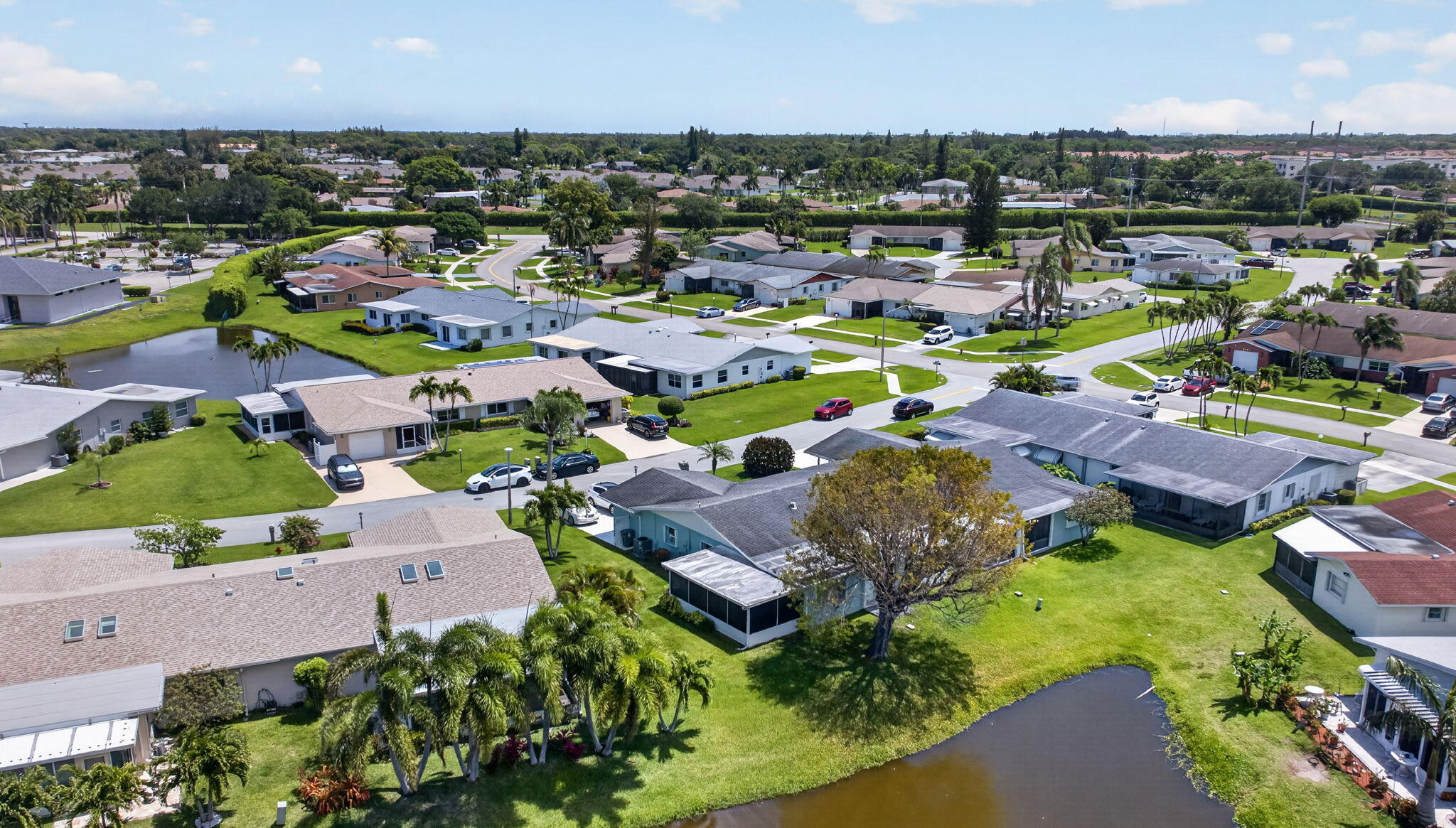 DELRAY VILLAS 4 - Residential