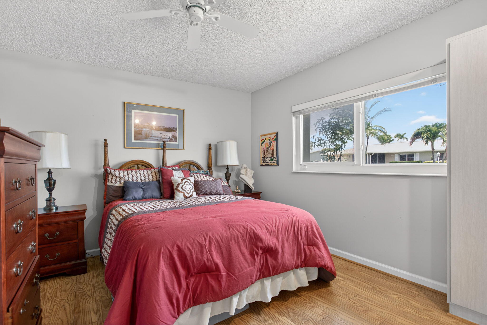 DELRAY VILLAS 4 - Residential