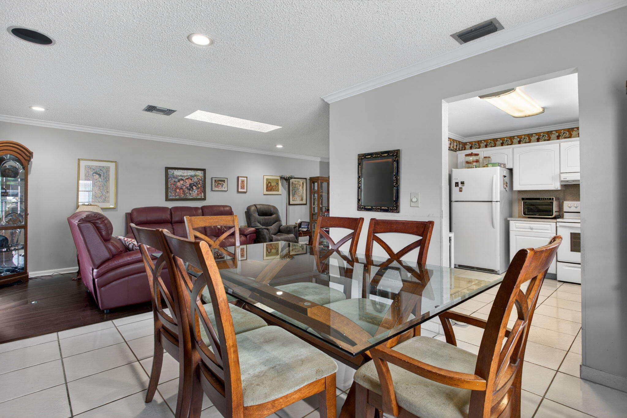 DELRAY VILLAS 4 - Residential