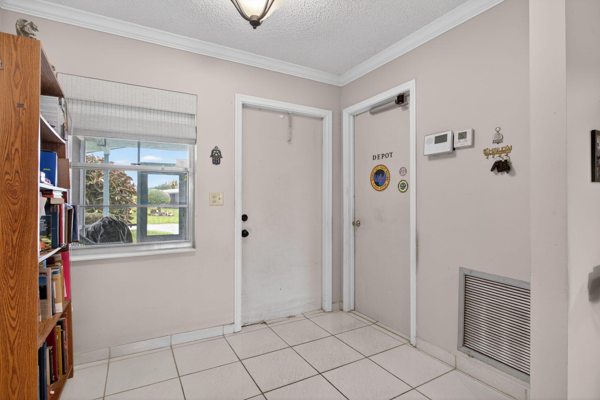 DELRAY VILLAS 4 - Residential