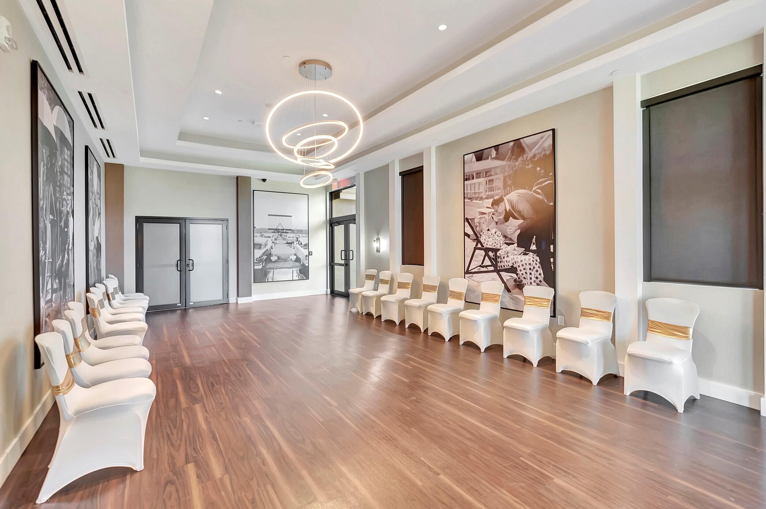 DELRAY VILLAS 4 - Residential