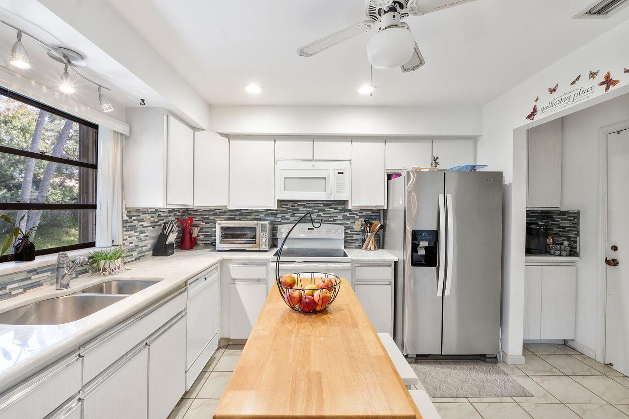 GREENTREE VILLAS CONDO - Residential