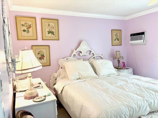 KENT CONDOS - Residential