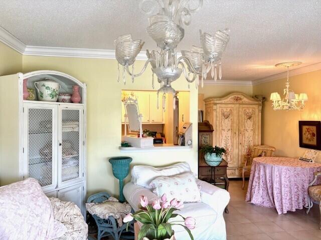 KENT CONDOS - Residential