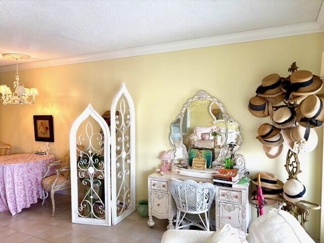 KENT CONDOS - Residential