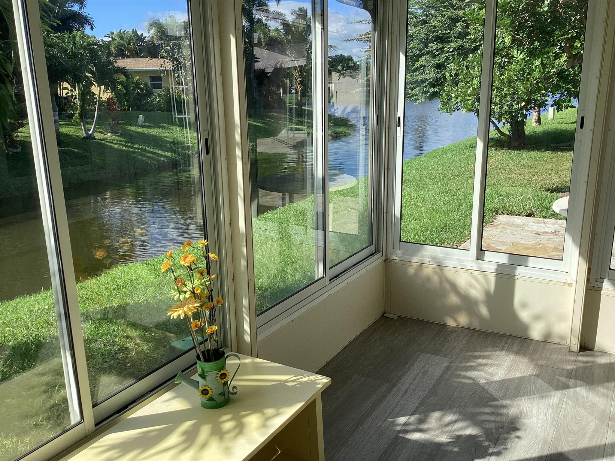 DELRAY VILLAS 4 - Residential