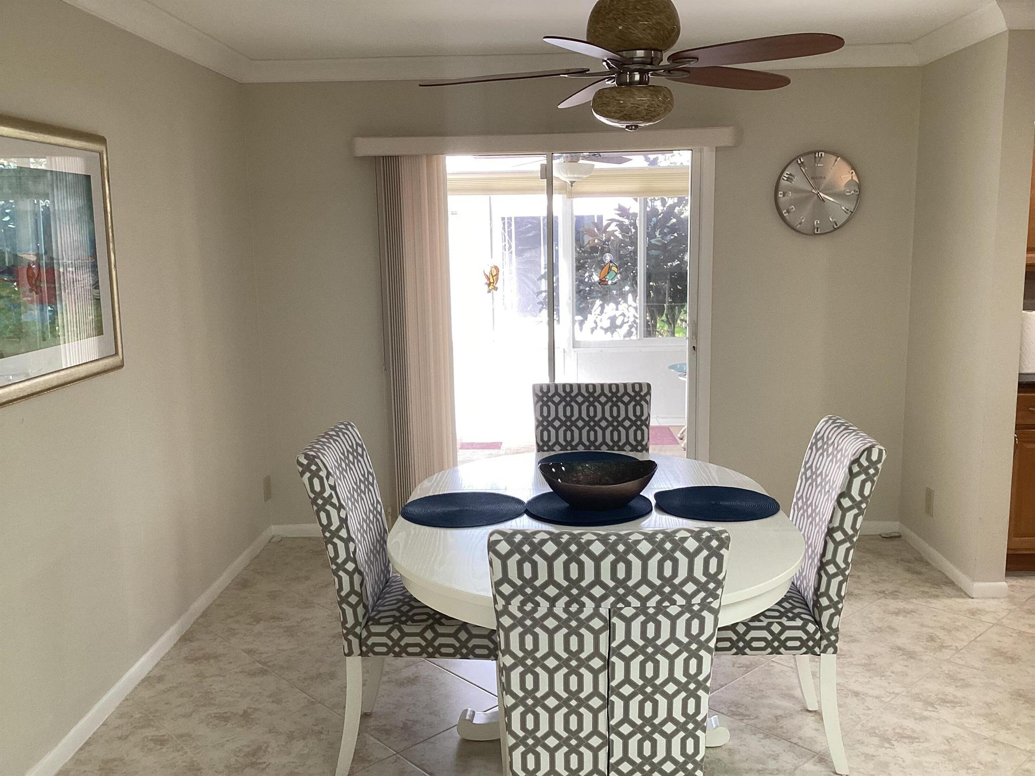 DELRAY VILLAS 4 - Residential