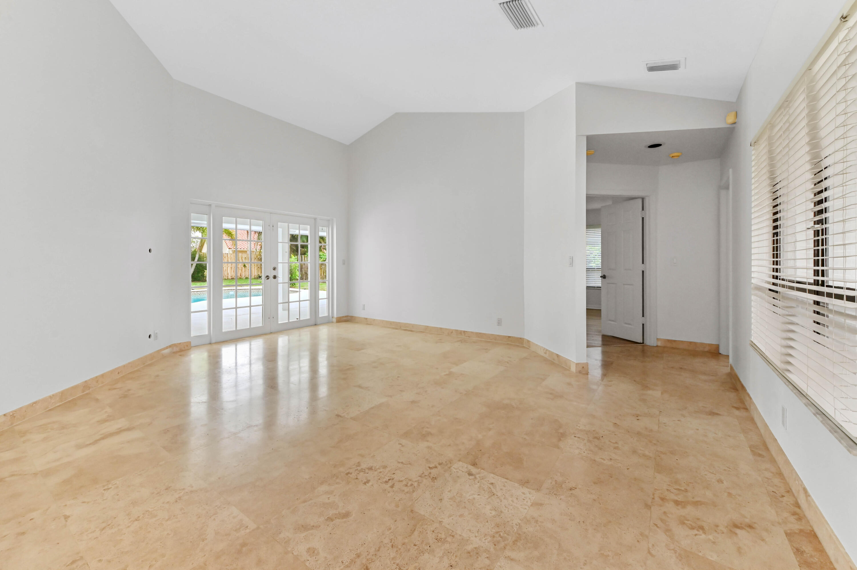 PINEWOOD MANOR OF WELLINGTON - Residential Lease